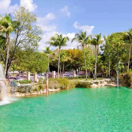 Appartement Beautiful House 7 Min From Miami Airport W Free Parking Extérieur photo