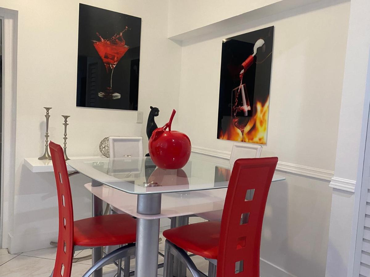 Appartement Beautiful House 7 Min From Miami Airport W Free Parking Extérieur photo