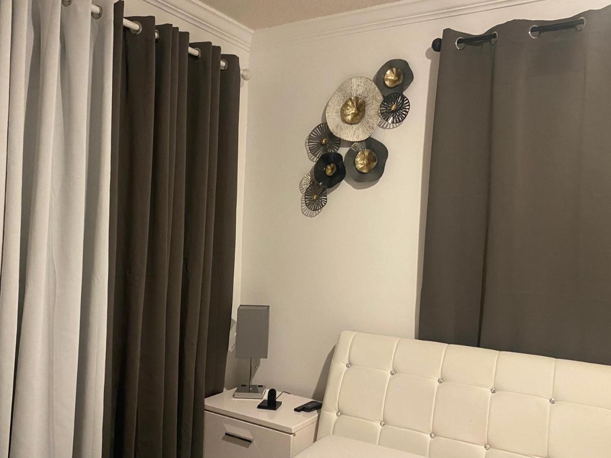 Appartement Beautiful House 7 Min From Miami Airport W Free Parking Extérieur photo