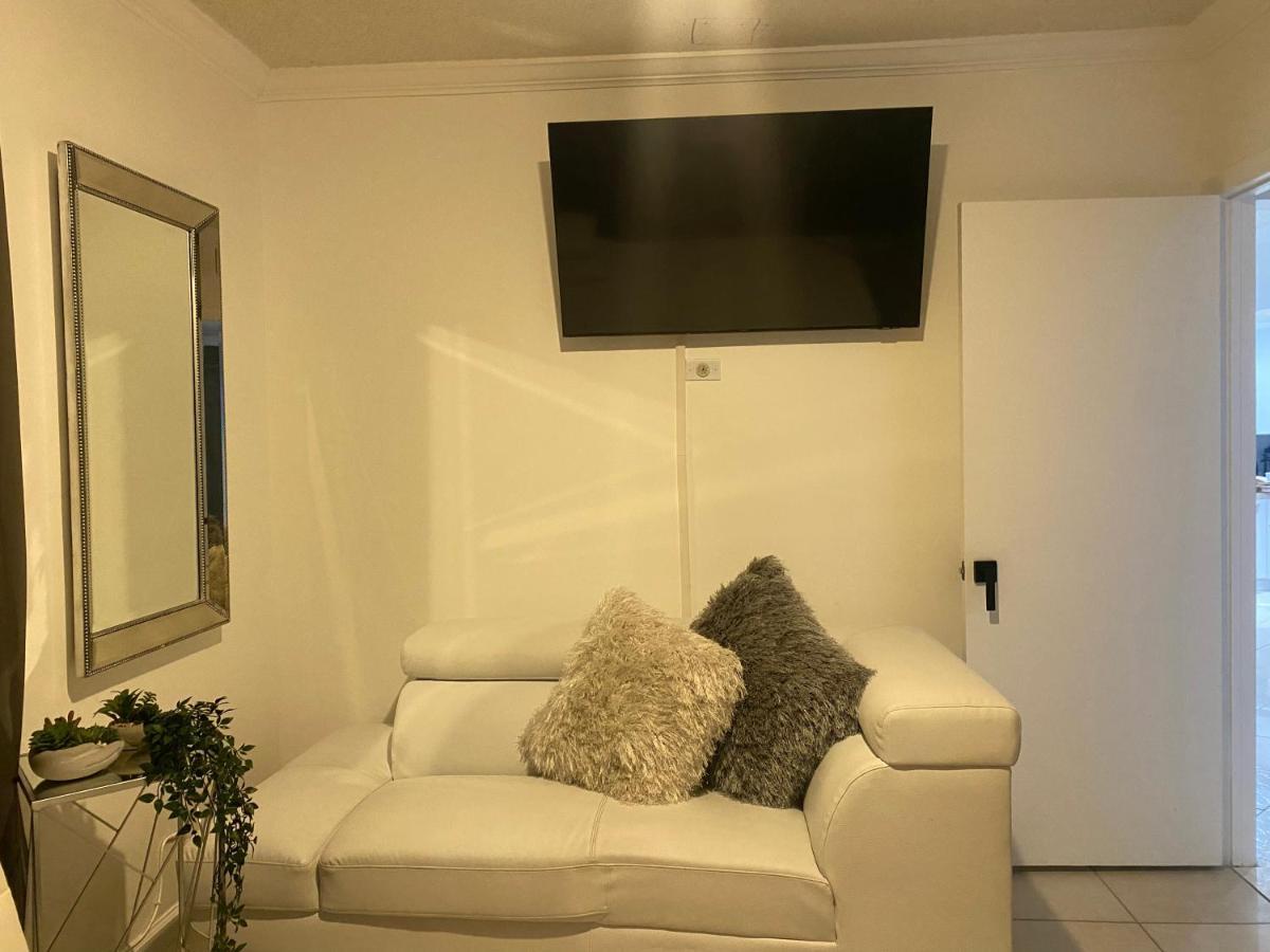 Appartement Beautiful House 7 Min From Miami Airport W Free Parking Extérieur photo