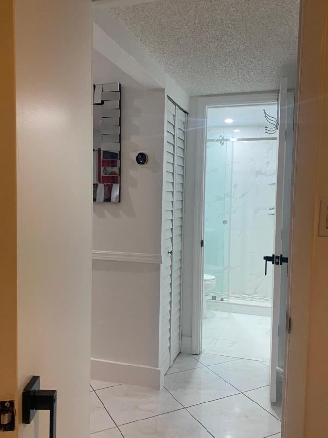 Appartement Beautiful House 7 Min From Miami Airport W Free Parking Extérieur photo