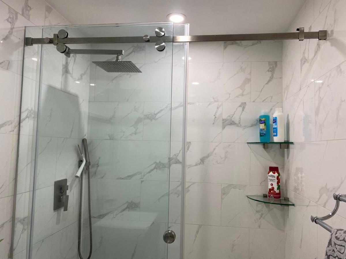 Appartement Beautiful House 7 Min From Miami Airport W Free Parking Extérieur photo