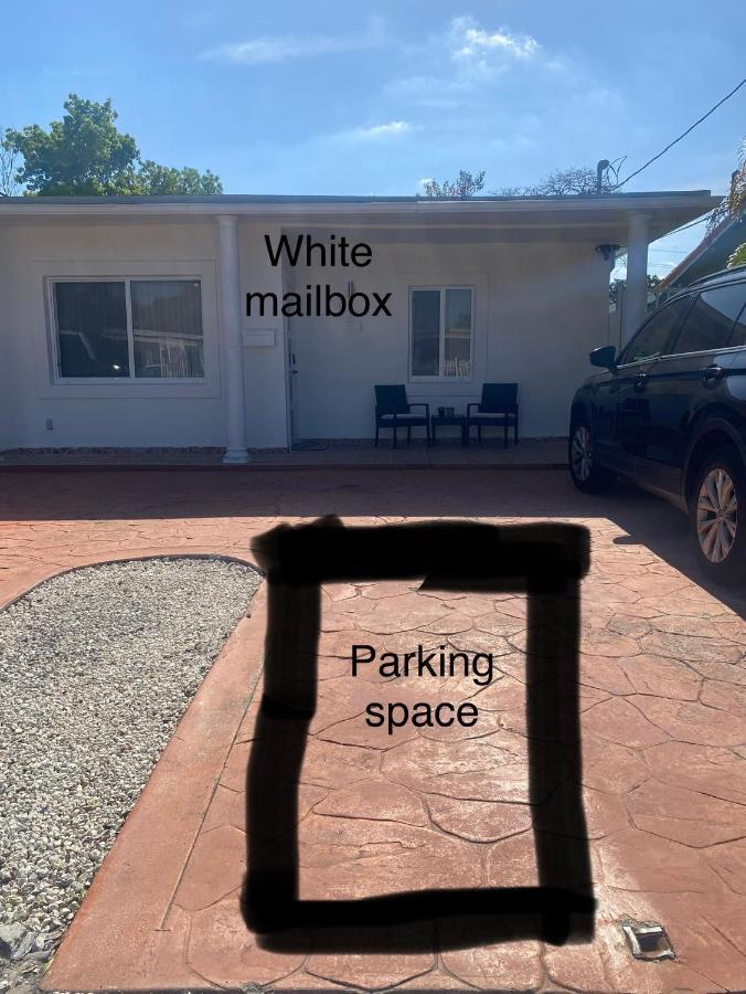 Appartement Beautiful House 7 Min From Miami Airport W Free Parking Extérieur photo